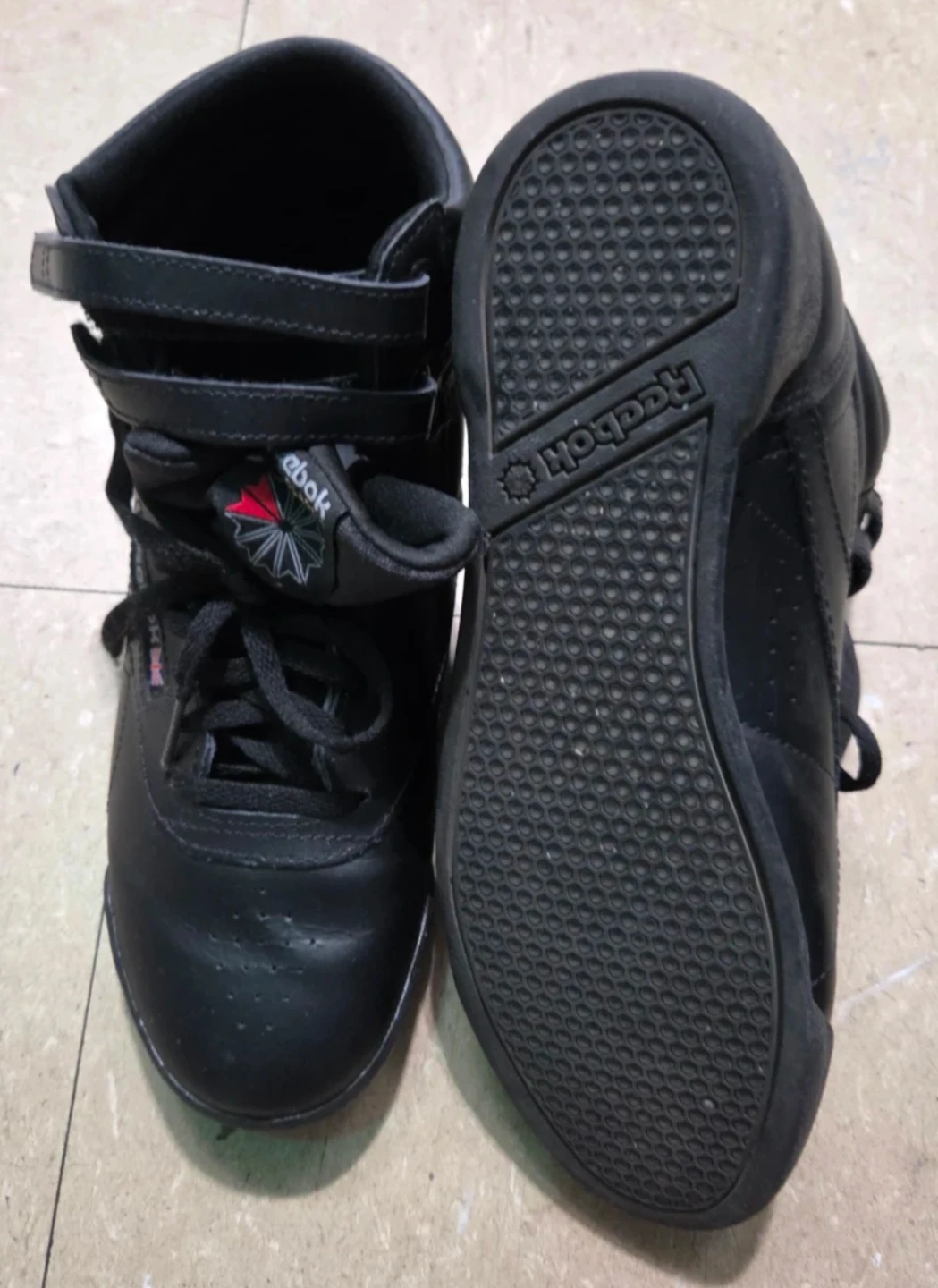 Reebok Black High-Top Sneakers Size 6 Unisex - photo 5