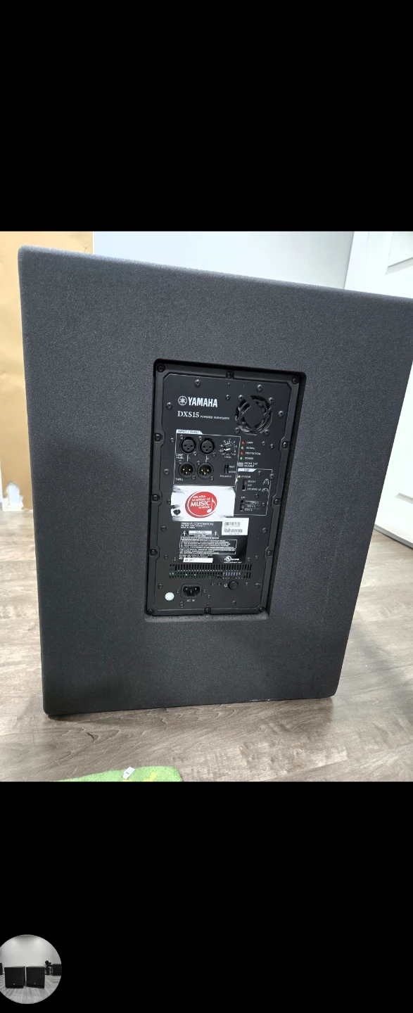 Yamaha DXS15 Powered Subwoofer - photo 3