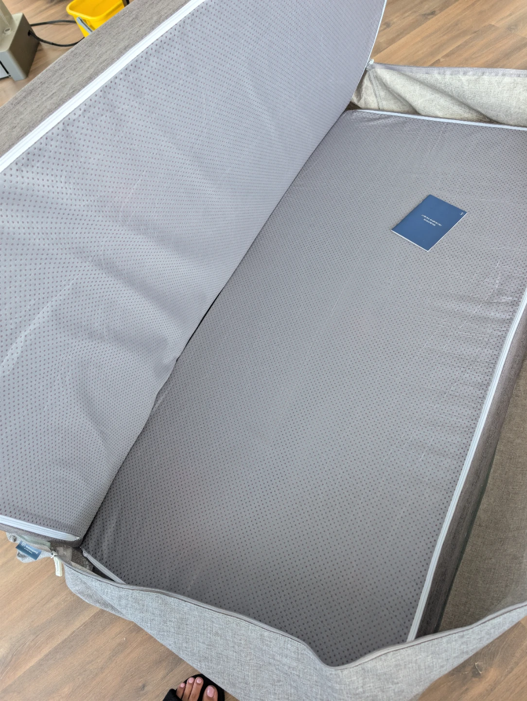 Full size Tri fold mattress with cover - photo 2
