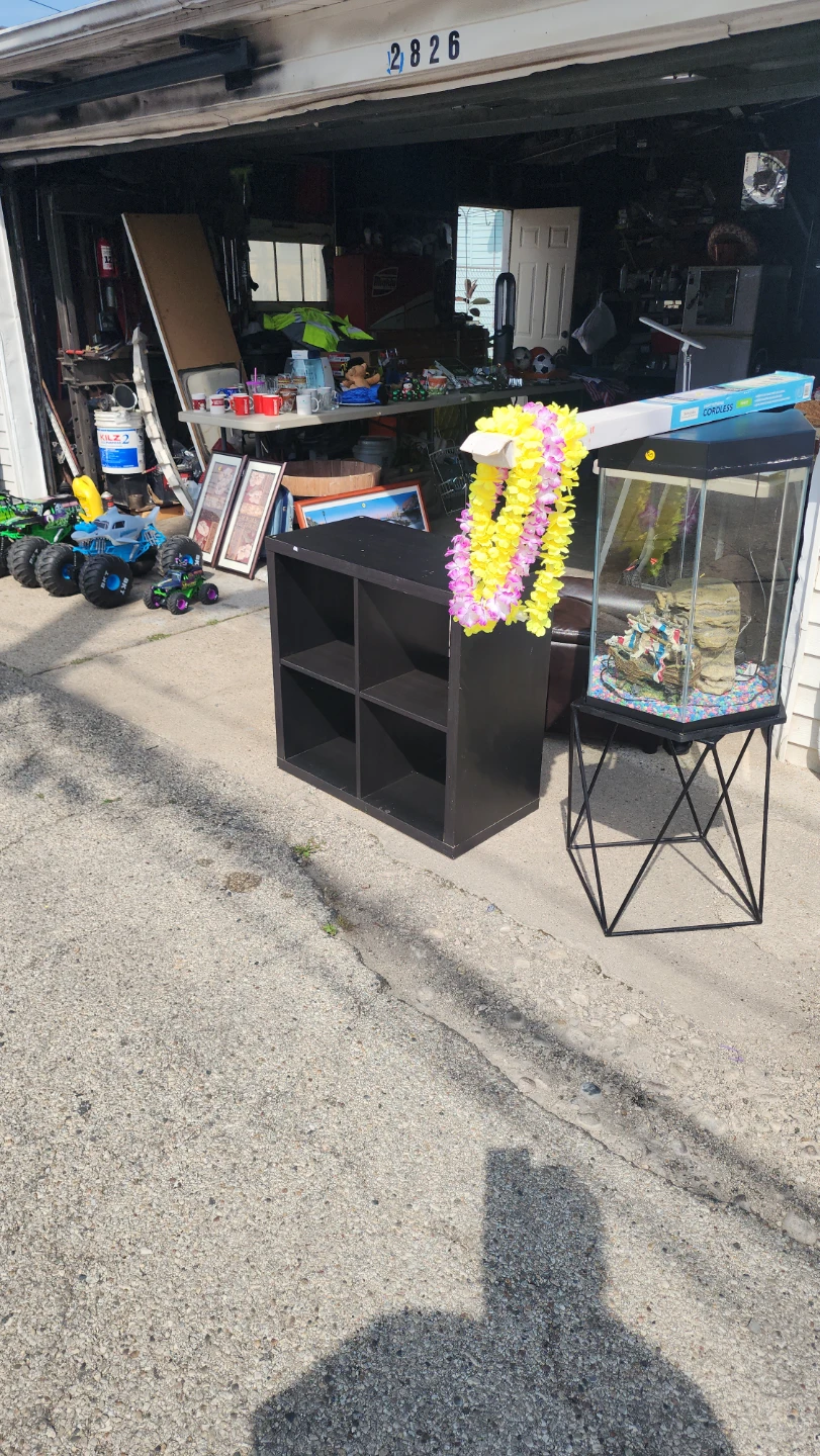 Garage Sale - photo 2