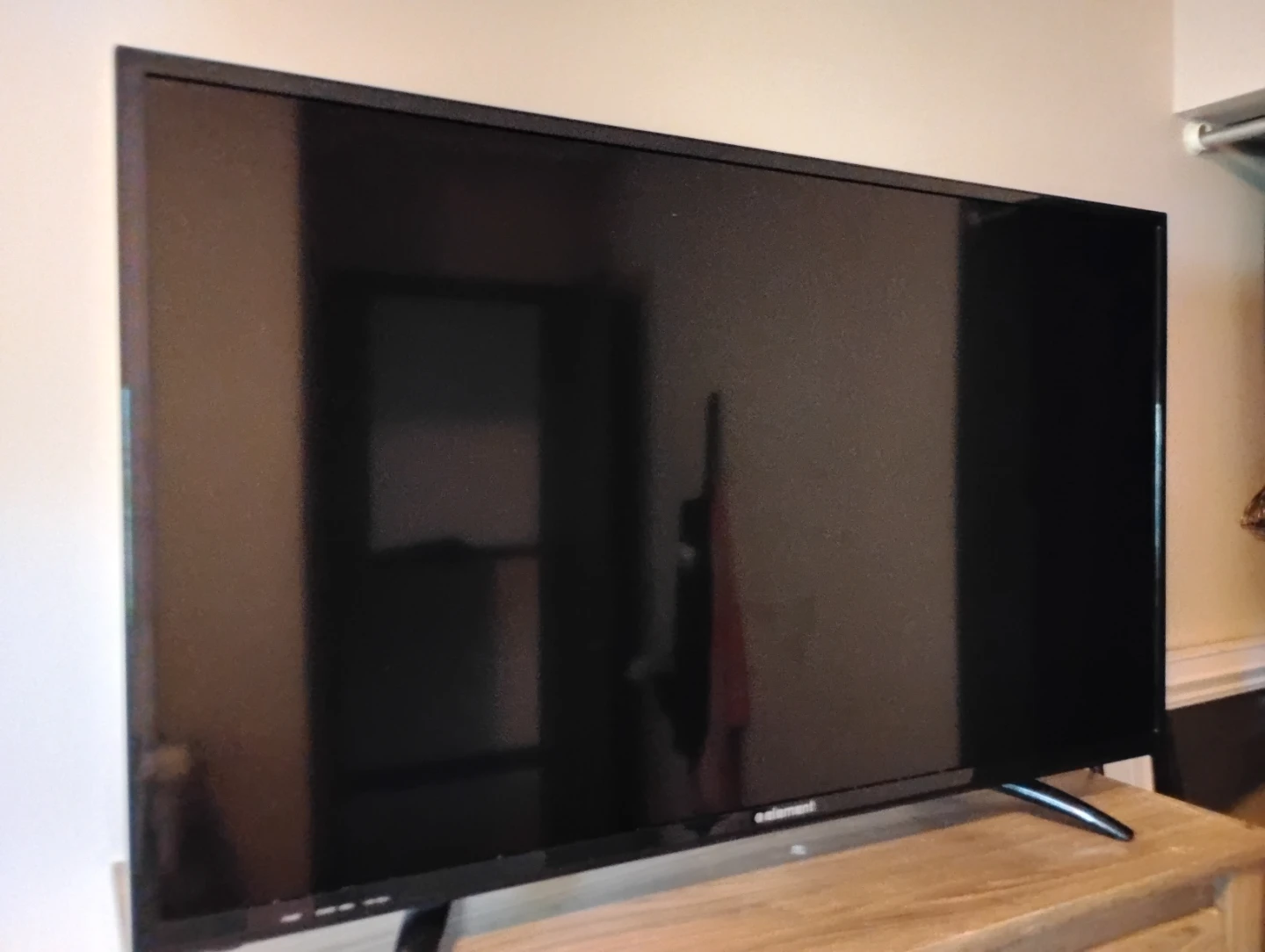 39 Inch Element Smart Tv