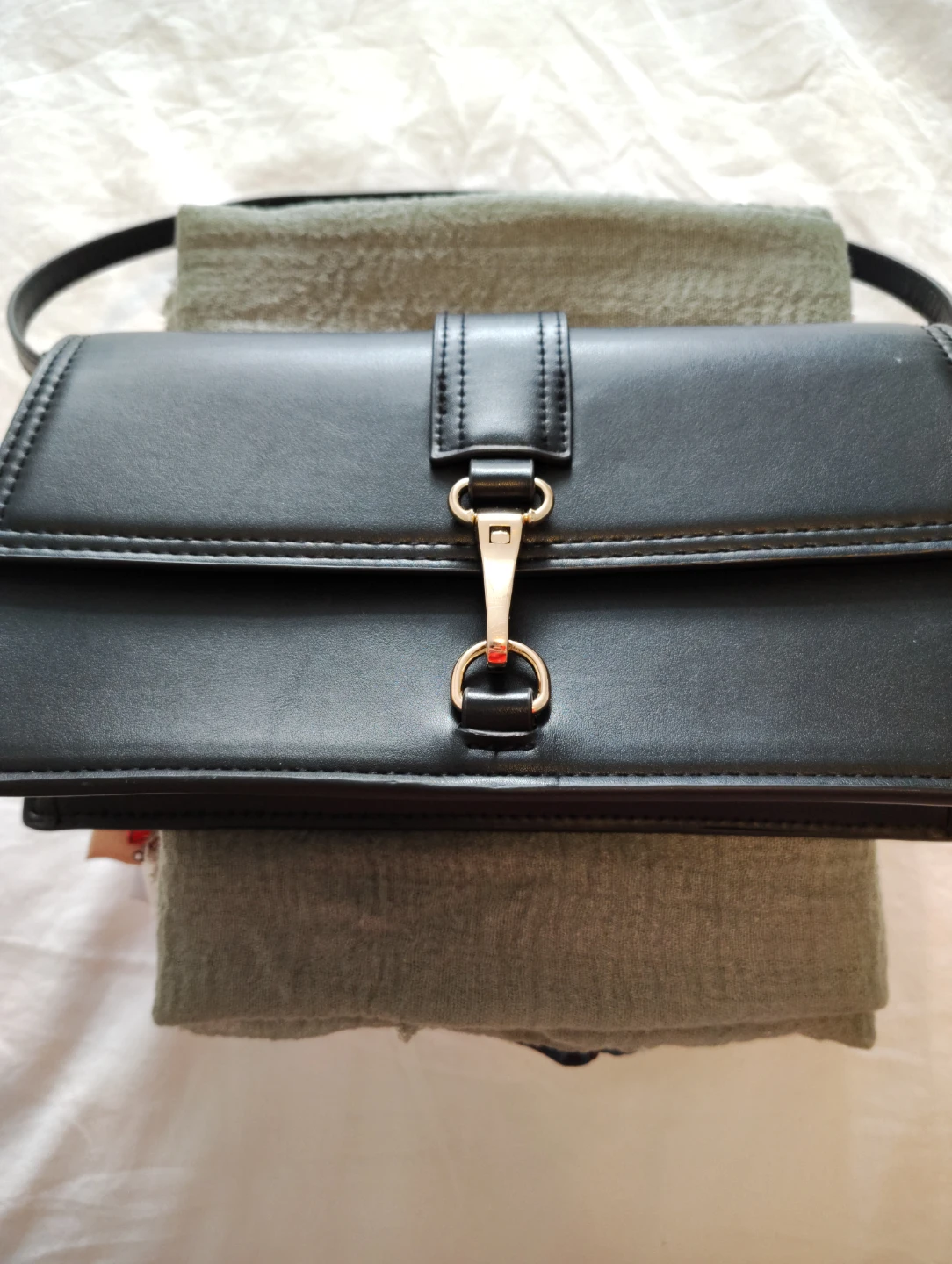 Women’s Scarf & Handbag Bundle – $10! - photo 3