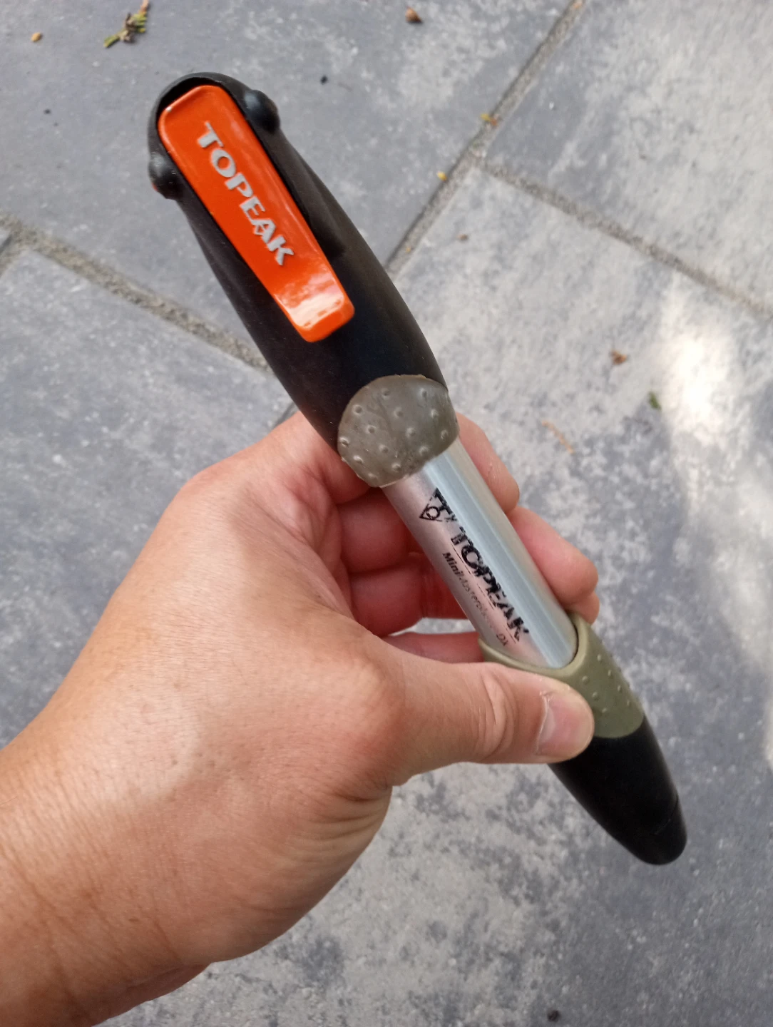 Topeak MiniMaster Dual-Action Pump - photo 3