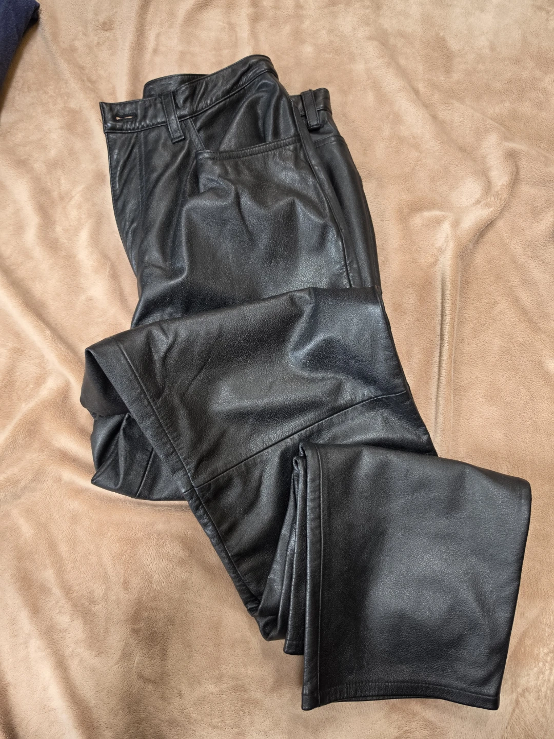 Jones New York Sport Black Leather Pants Size 6