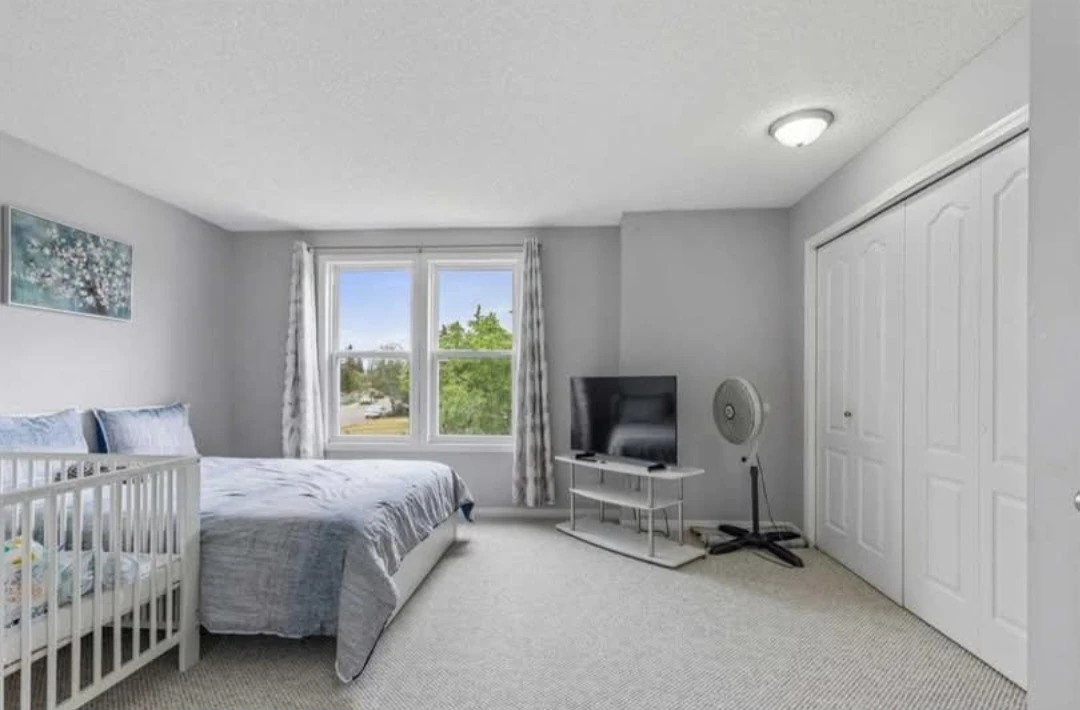 3 Bedroom House for Rent in NE-Available from Sep 1 - photo 5