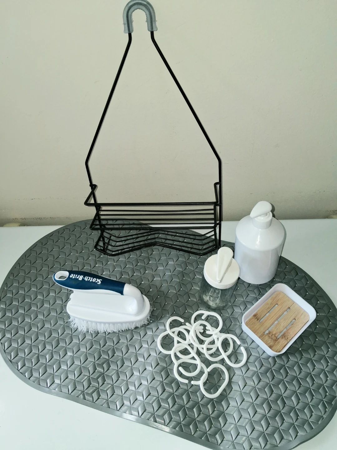 everything Bathroom - photo 2