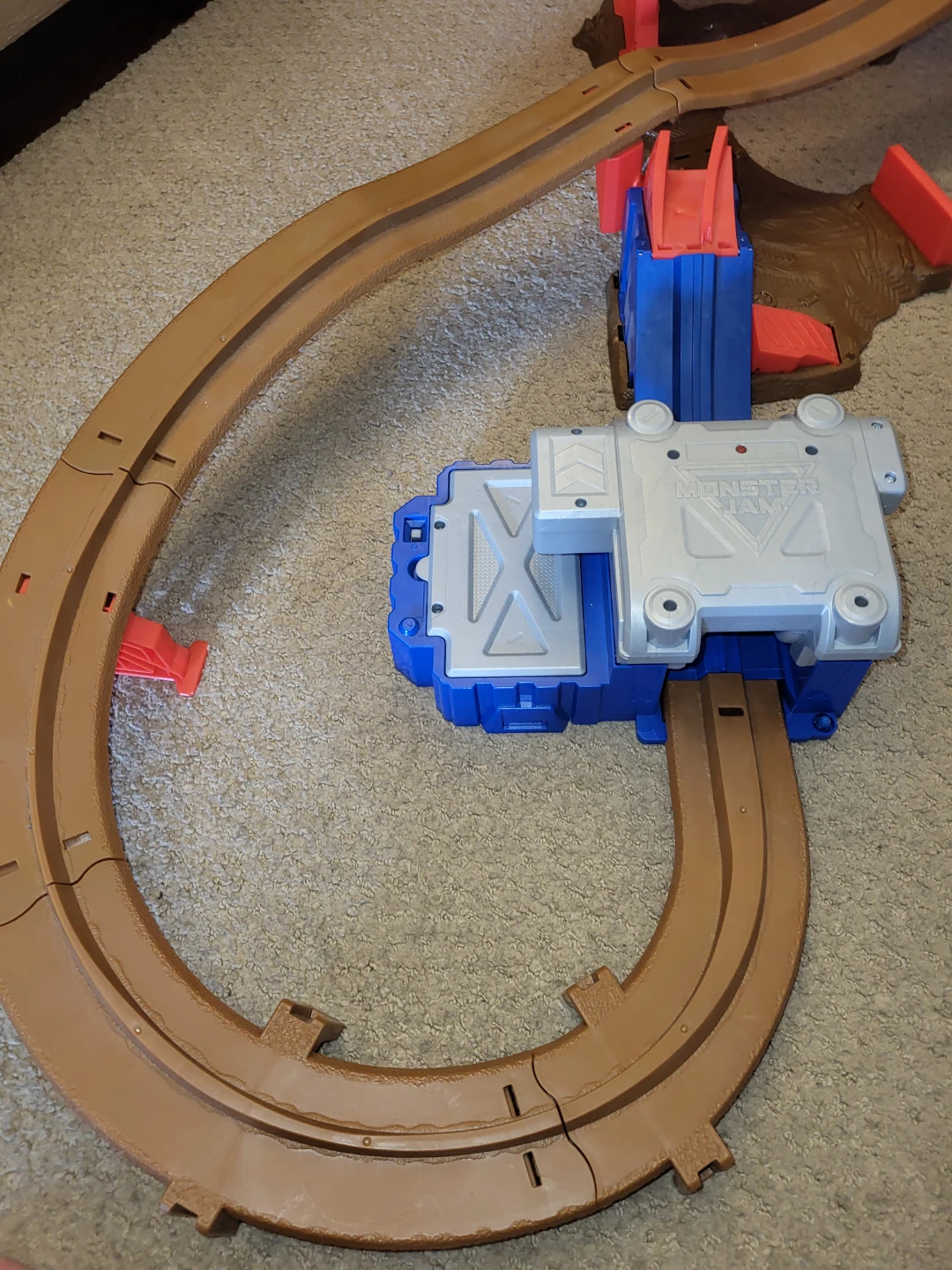Monster Jam Stunt Track Playset - photo 2