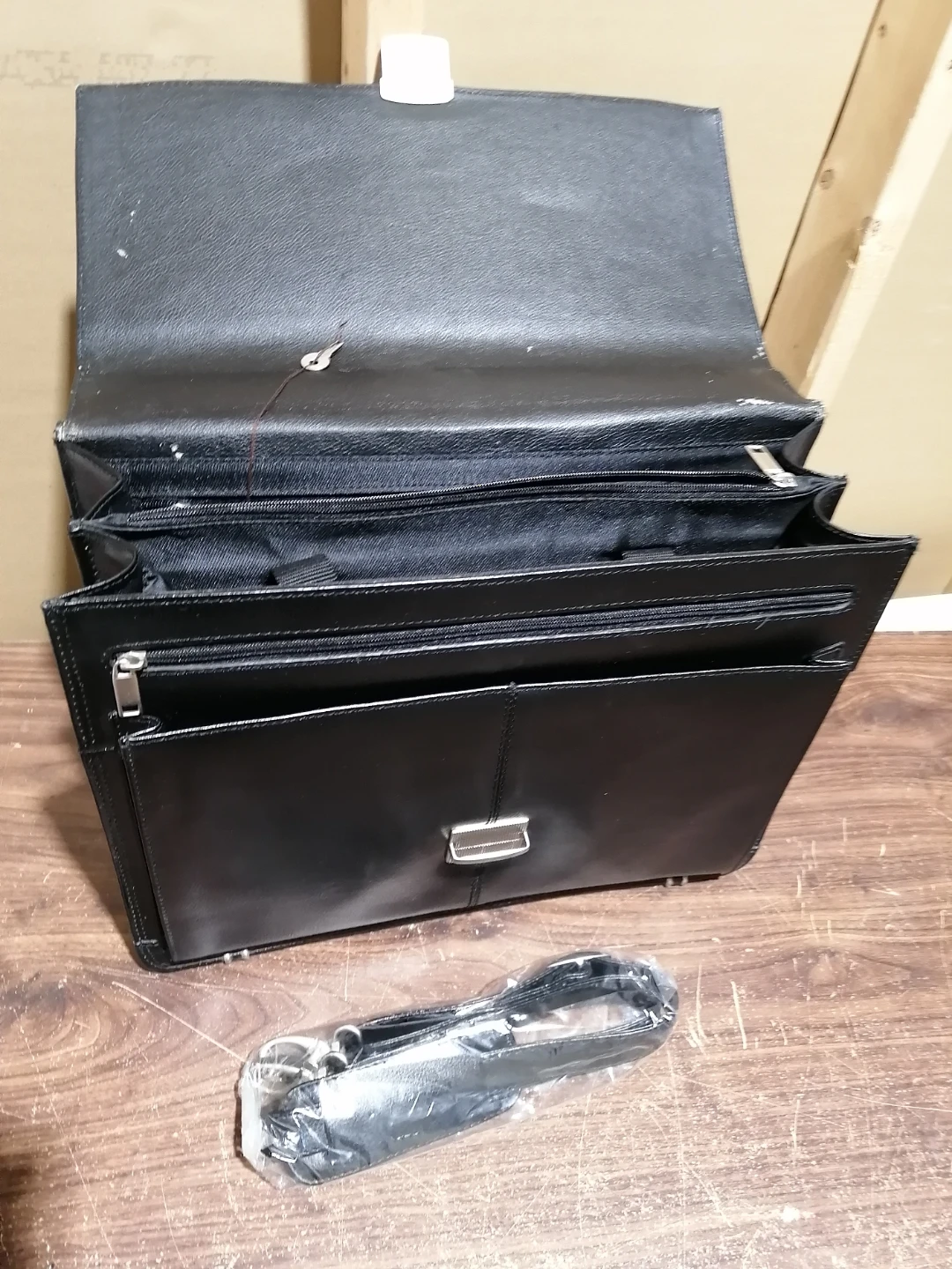 Black Leather Briefcase with Detachable Strap - photo 4