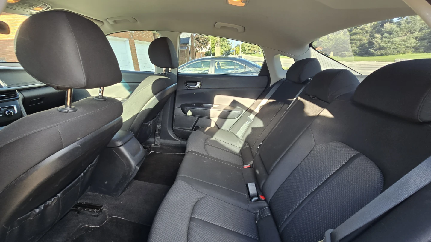 Kia Optima Sedan - photo 4