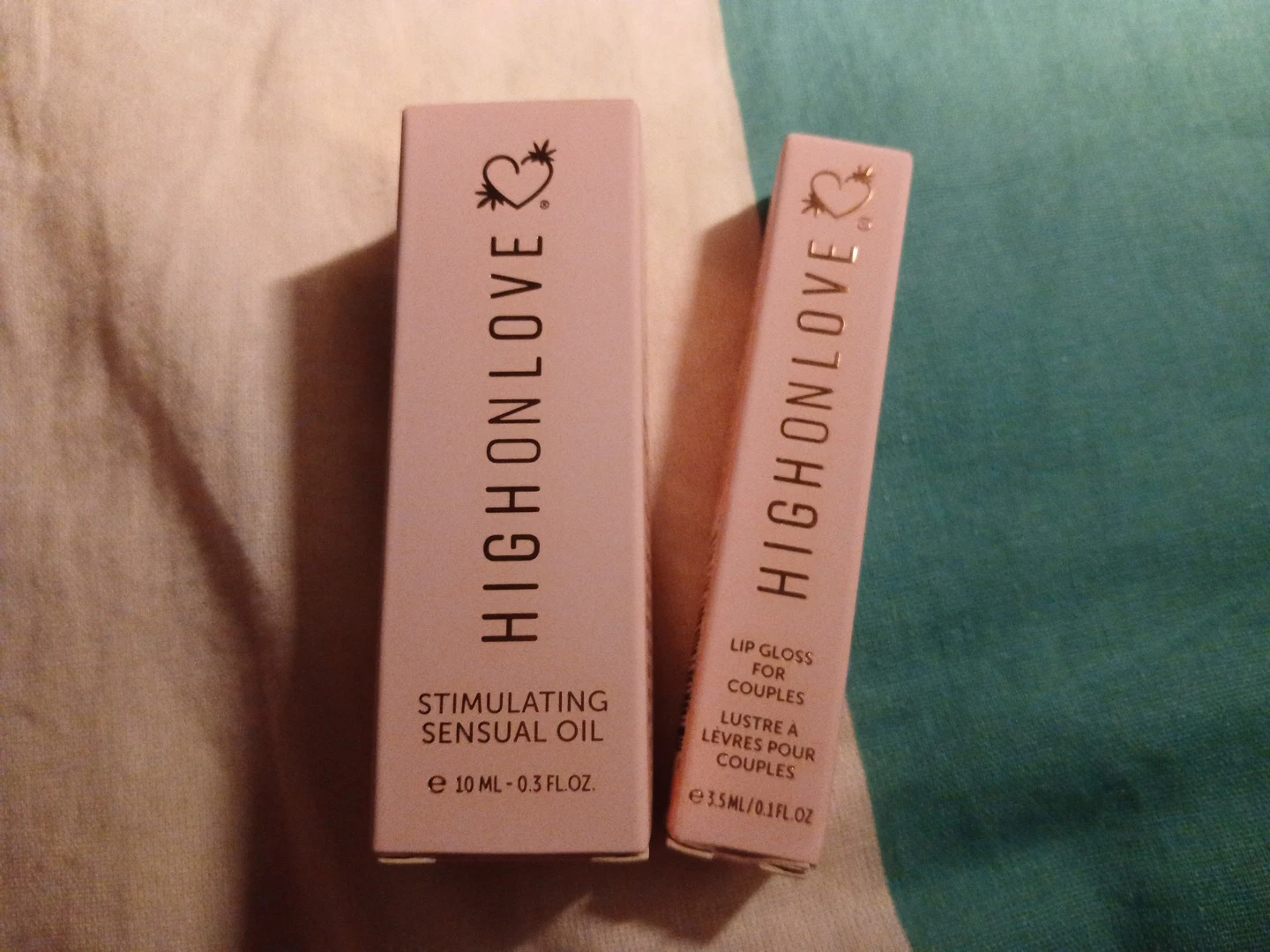 High on Love Sensual oil and plumping lip gloss
