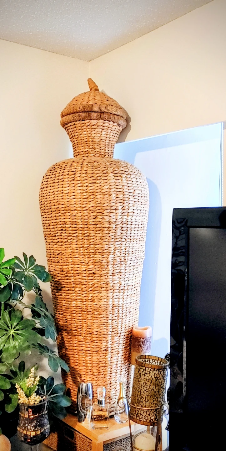 Large Woven Floor Vase with Lid - photo 2