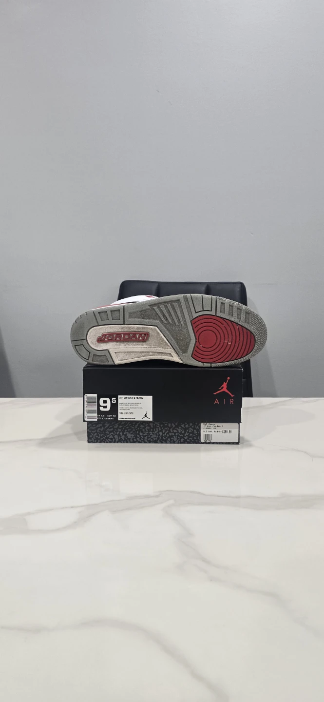 Air Jordan 3 Fire Red size 9.5 - photo 5