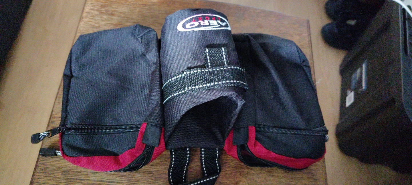 Aero Bike Saddle Bag with Water Bottle Holder - photo 5