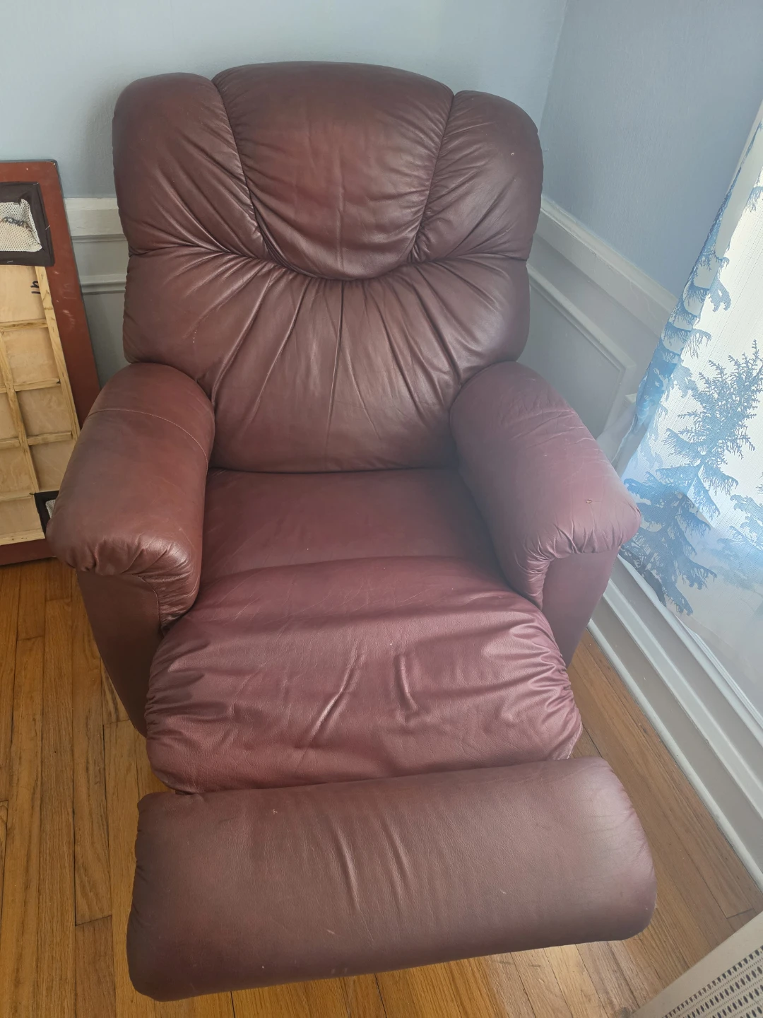 Recliner Chair – Comfortable & Sturdy - photo 2