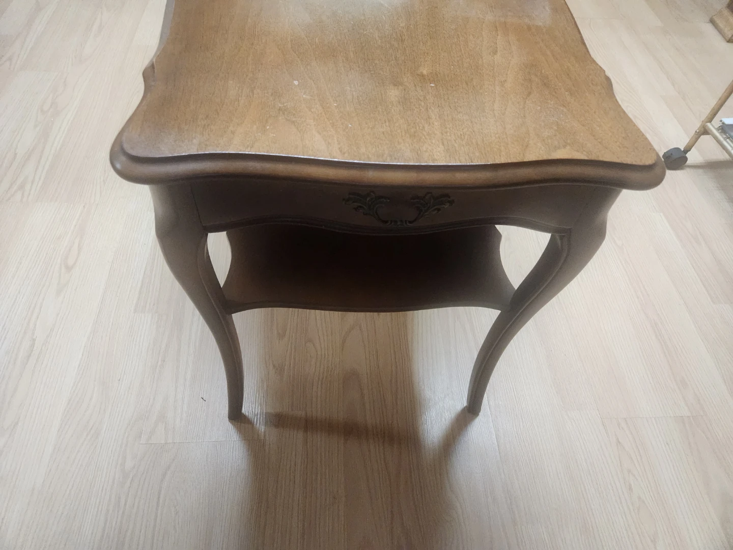 Vintage French Provincial End/Side Table w/Drawer - photo 4