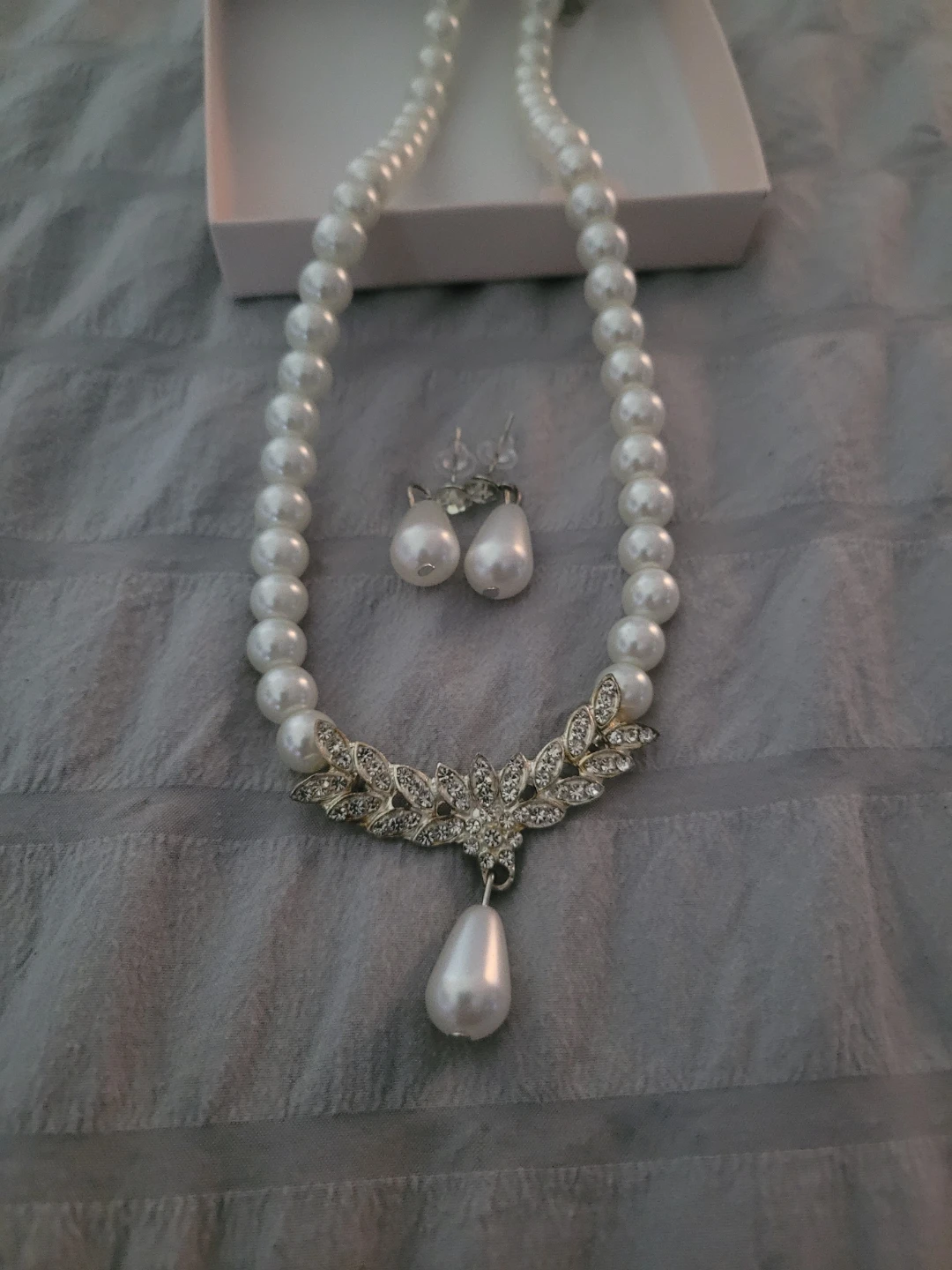 Pearl Necklace and Earring Set with Rhinestone Pendant