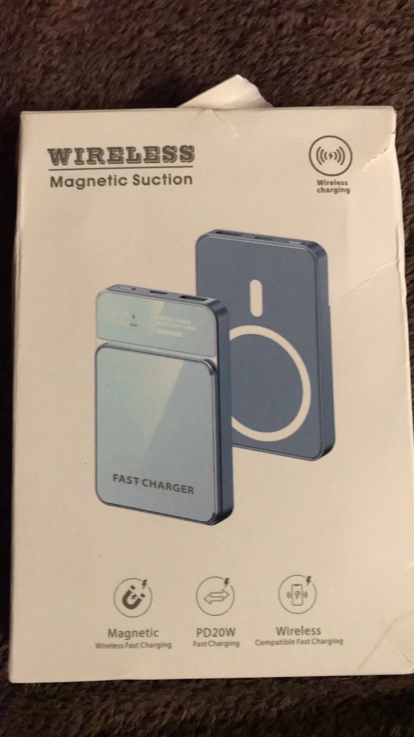 Wireless Magnetic Suction Fast Charger Powerbank