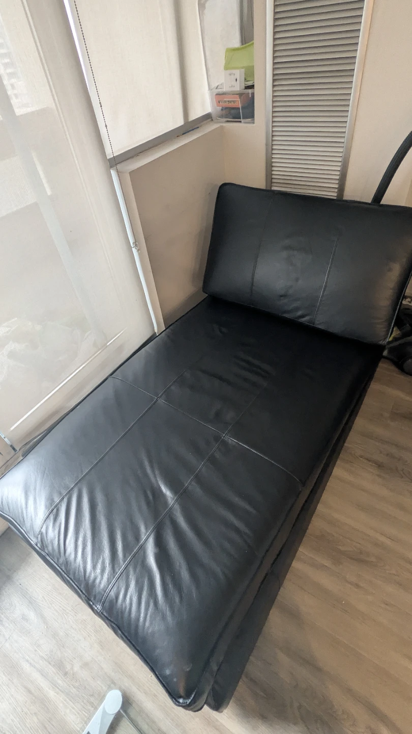 Real Black Leather Chaise Lounge - photo 3