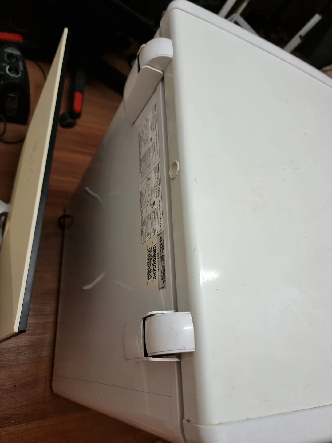 Danby Chest Freezer 3.5cu - photo 3