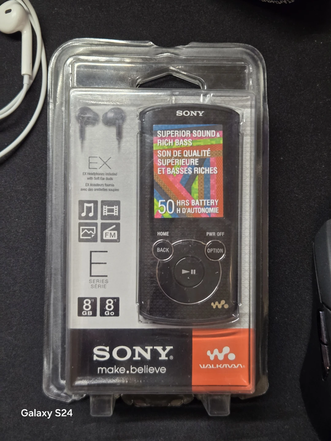 Sony Walkman NWZ-E464 Digital Media Player 8GB Black