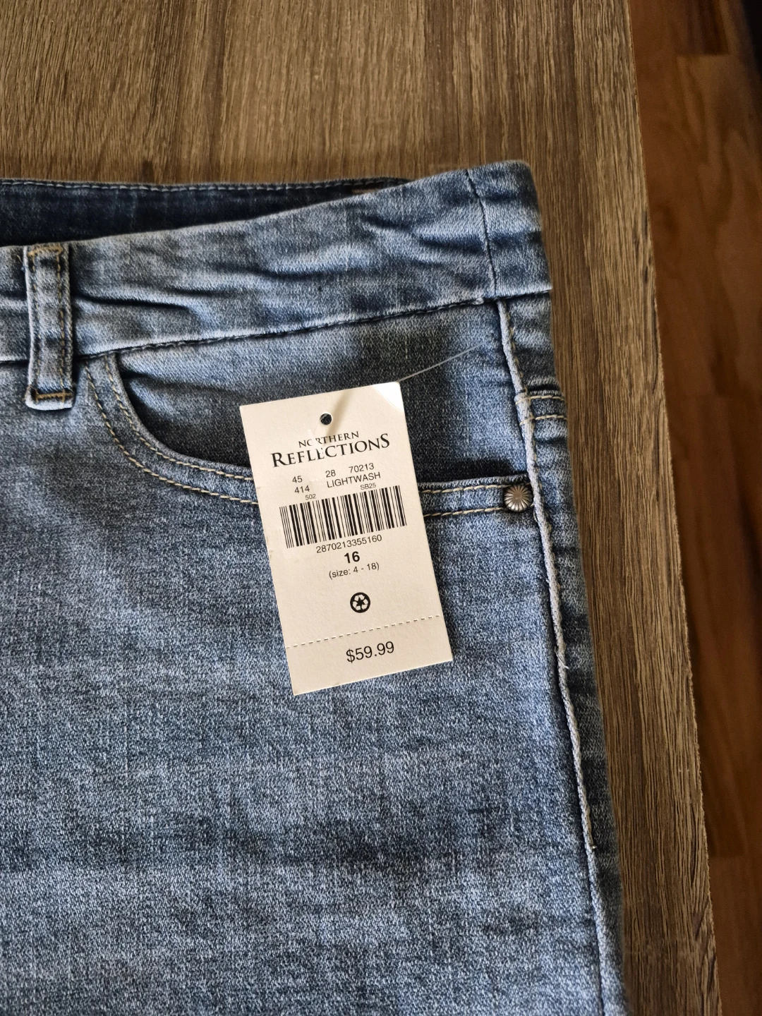 Northern Reflections Lightwash Denim Shorts Size 16 - photo 2