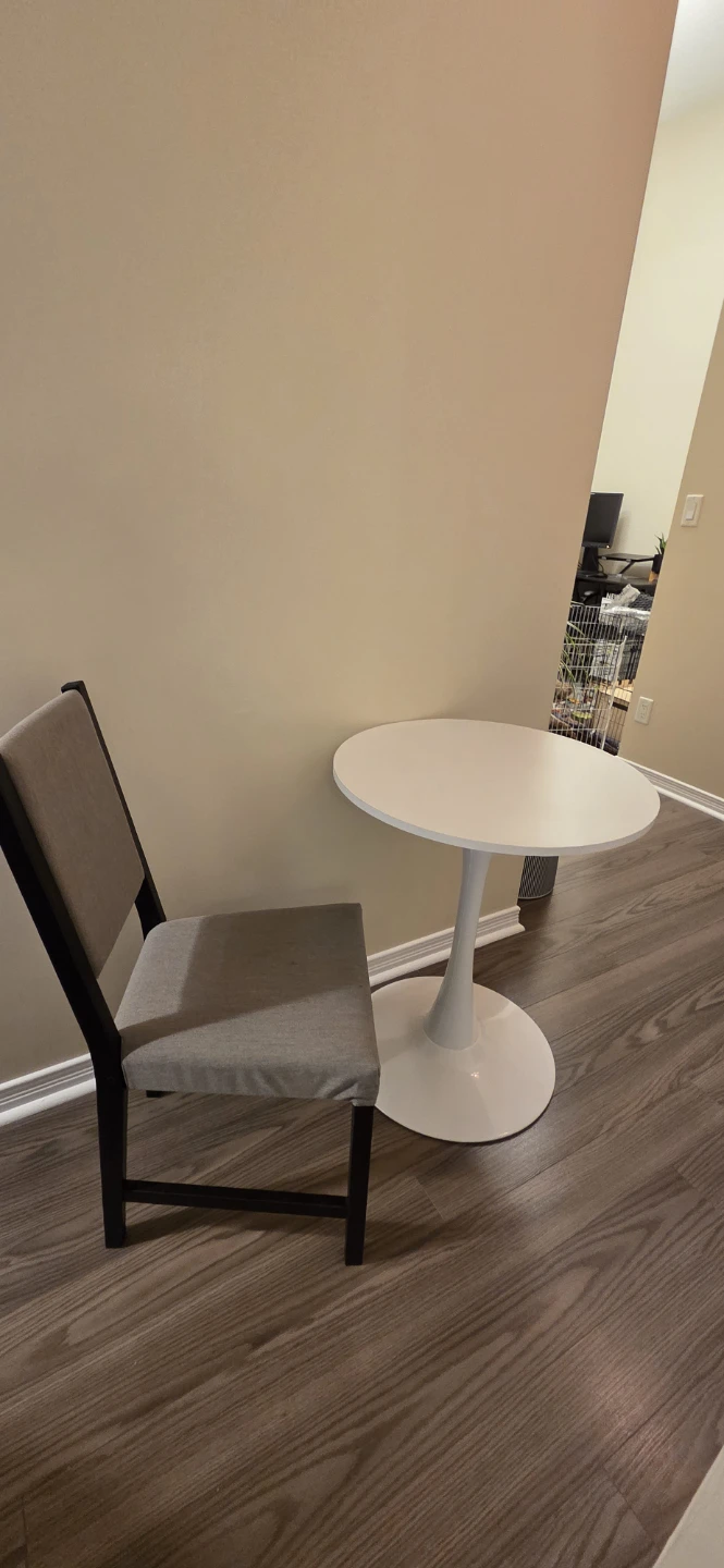 Table Tulip Style White - photo 3