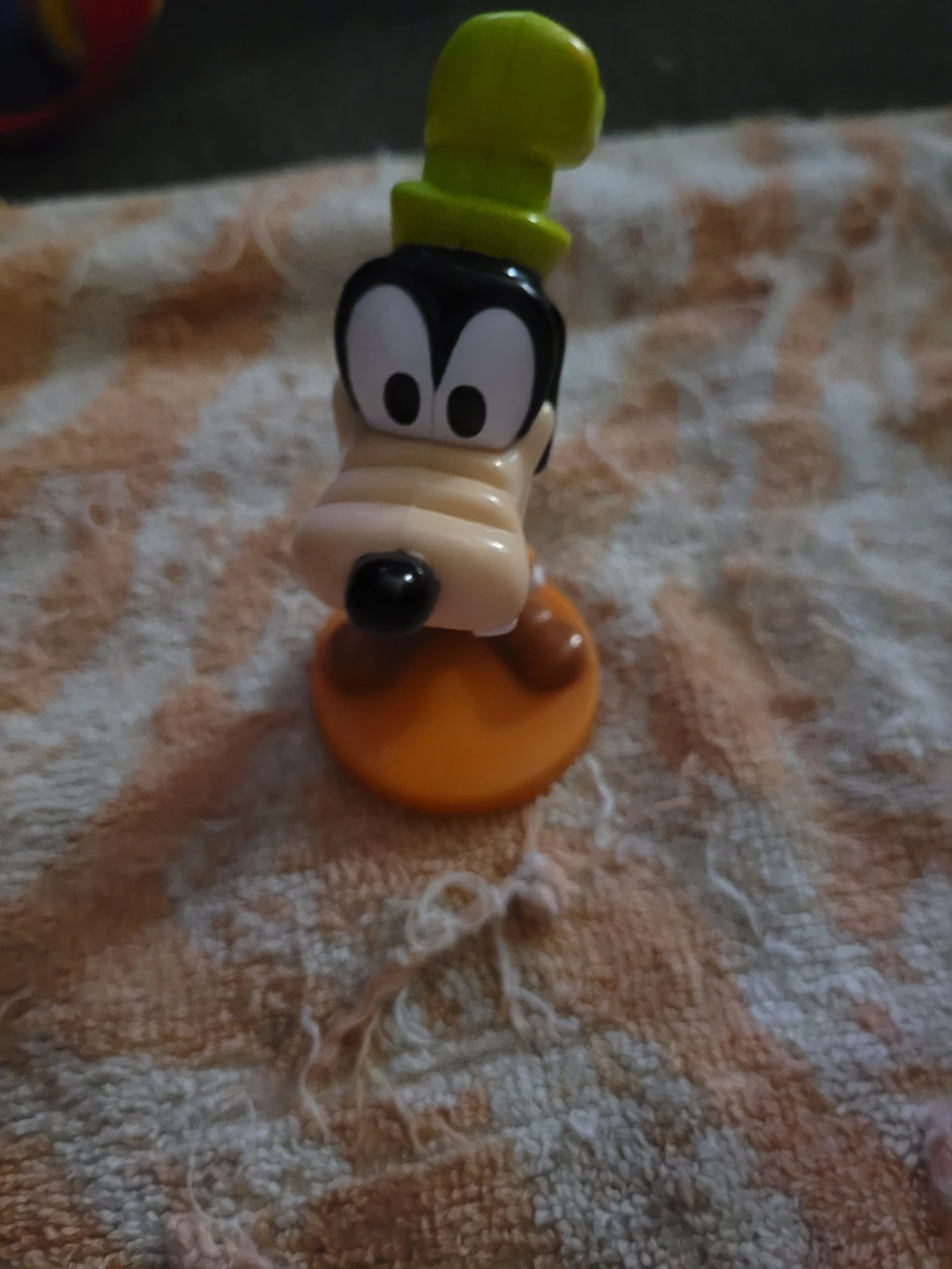 Disney goofy mini bobblehead figuer