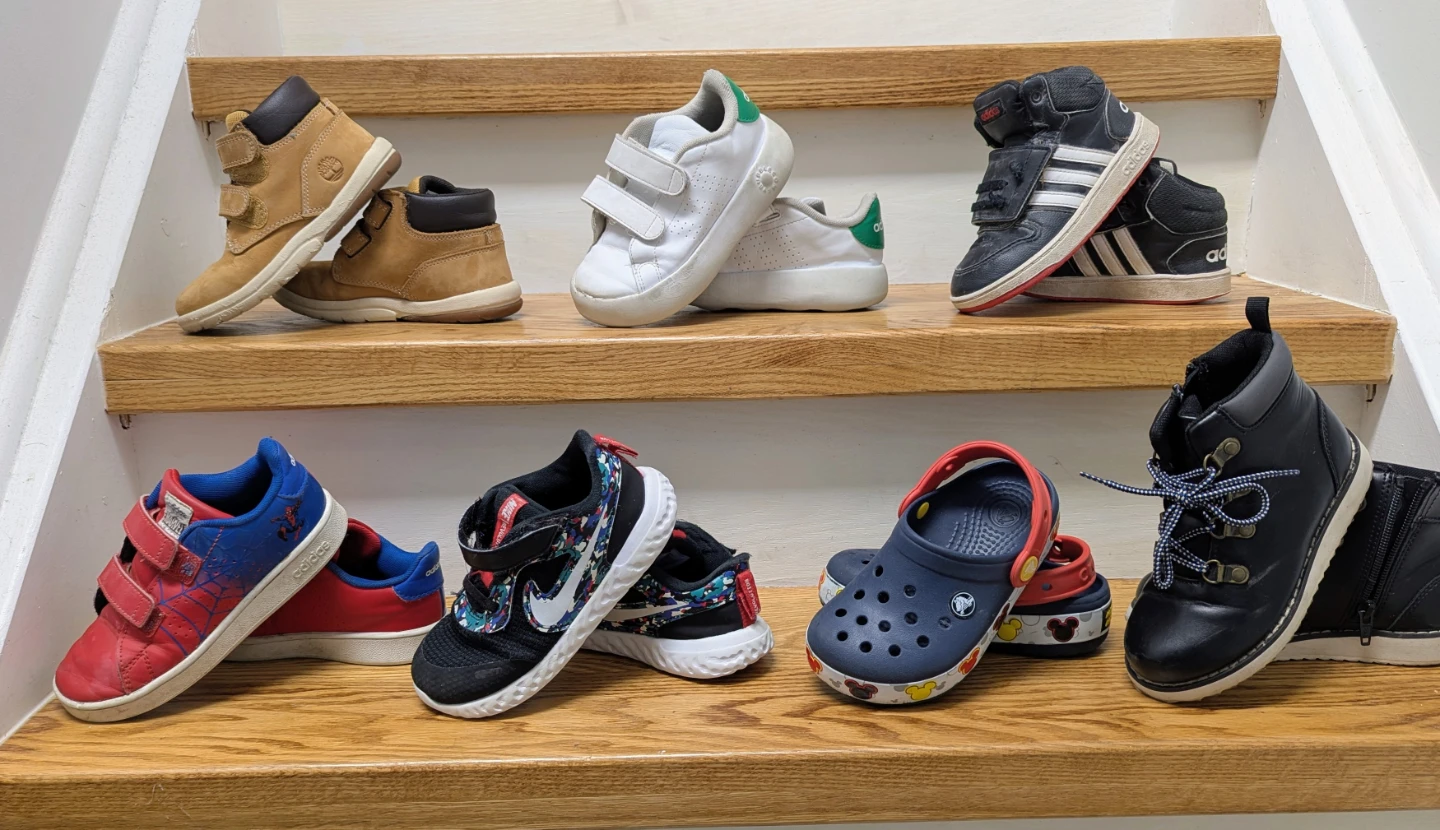 Boys Shoes Size 10c