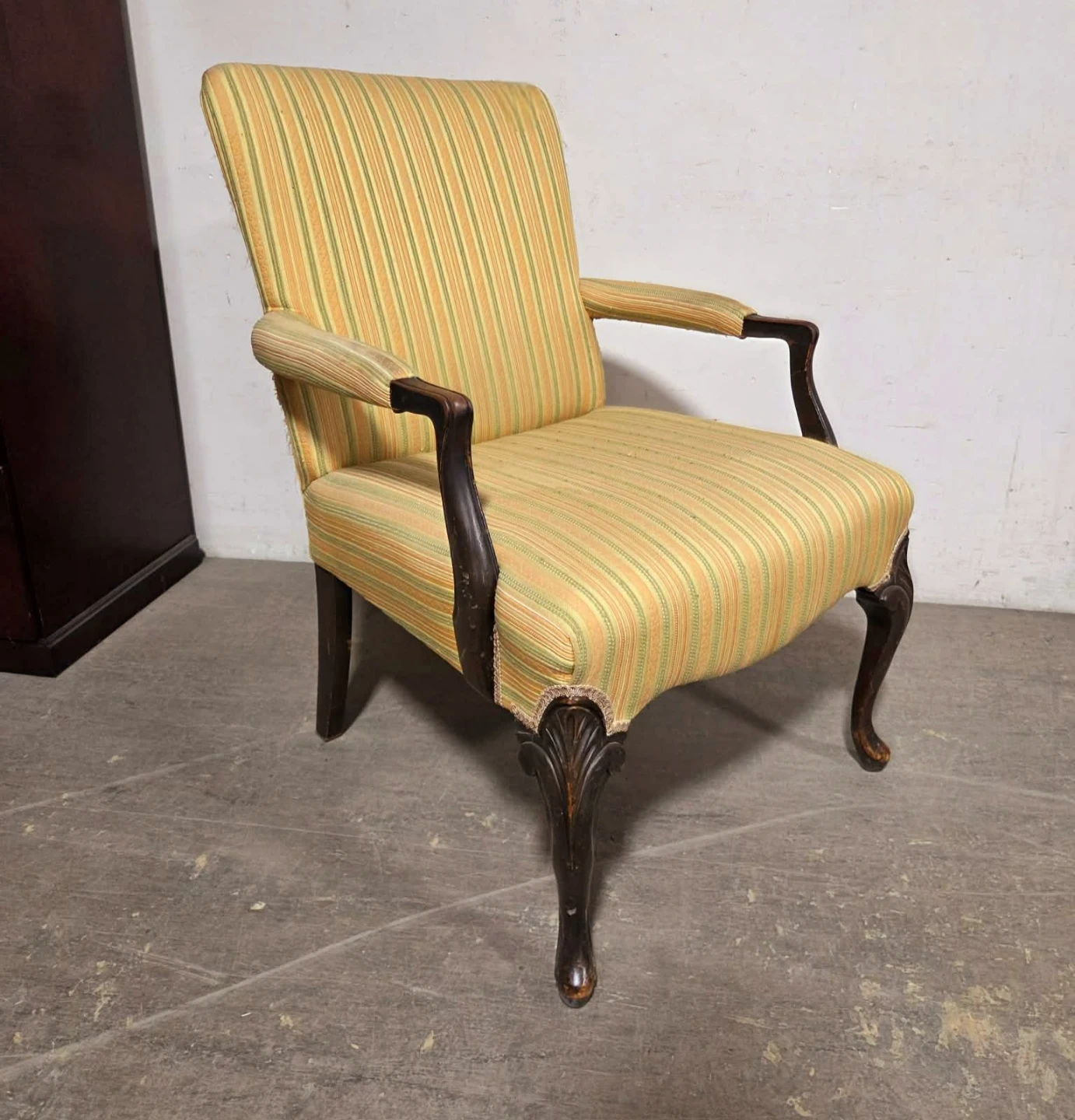 Antique Yellow Accent Arm Chair With Walnut Frame - photo 2