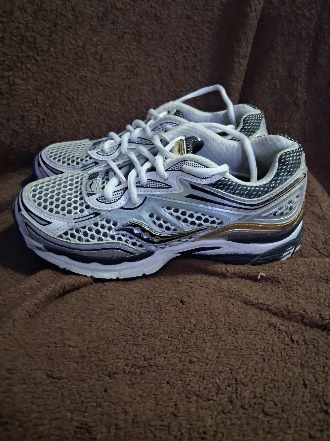 Sacony omni 9 size 2.5y