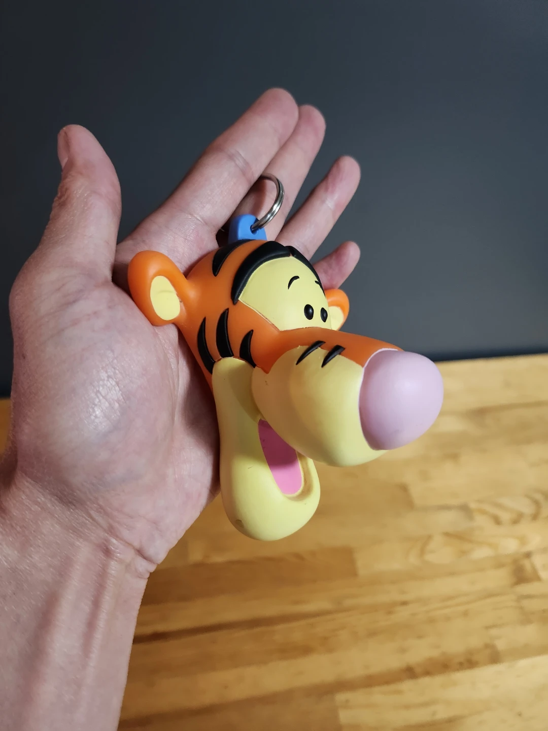 Disney Applause Tigger Treasure Keeper Keychain - photo 2