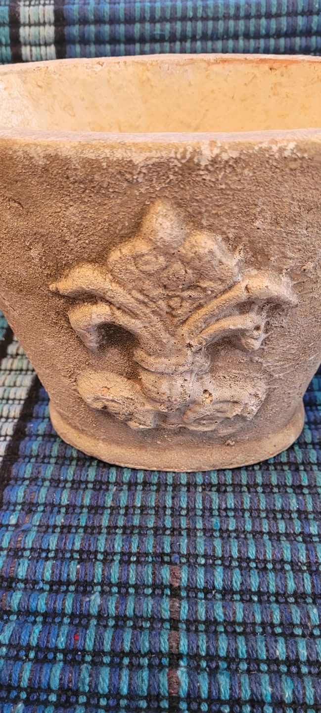 Brand New Pair of Vintage  Terracotta Planters--(sold out!) - photo 5