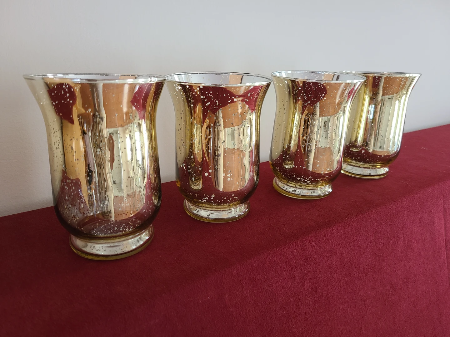 4 Gold Vases with specks