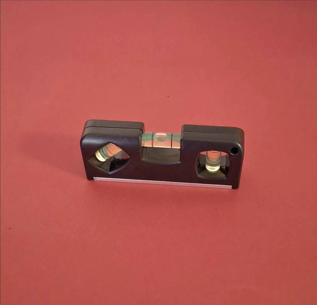 Small Spirit Level Tool