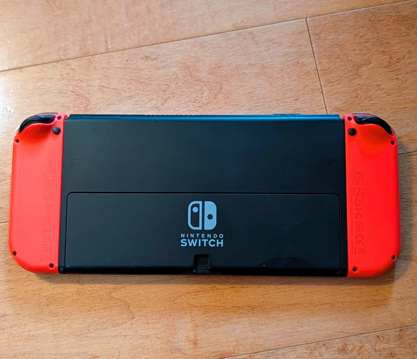 Nintendo Switch Console OLED - Red Joy-Cons - photo 3