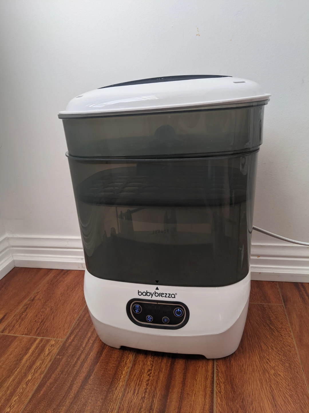 Baby Brezza Sterilizer and Dryer for baby bottles