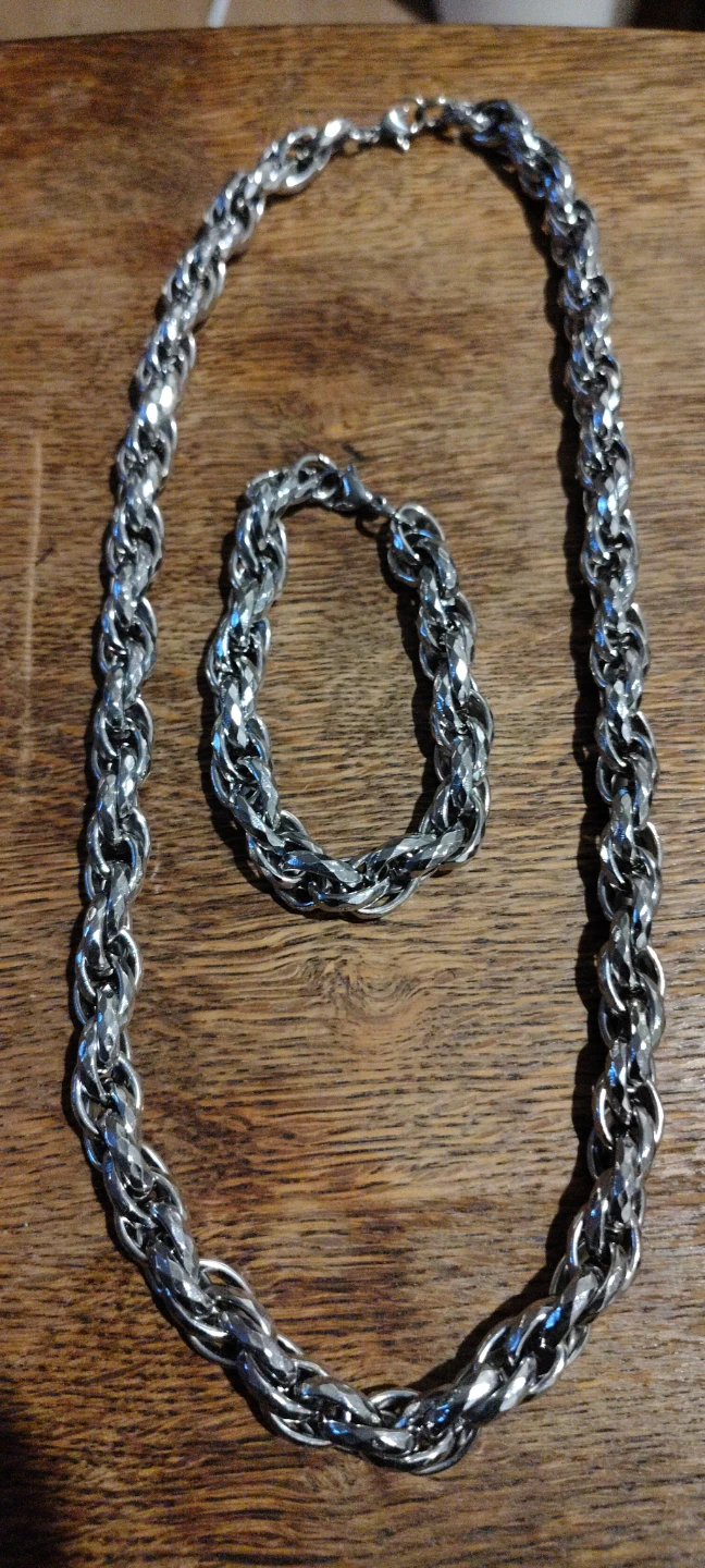 Silver Tone Chain Necklace and Bracelet Set
