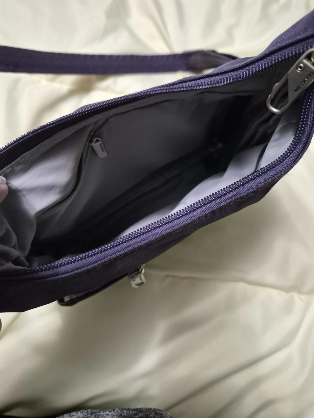 Travelon Purple Anti-theft Crossbody Bag - photo 2