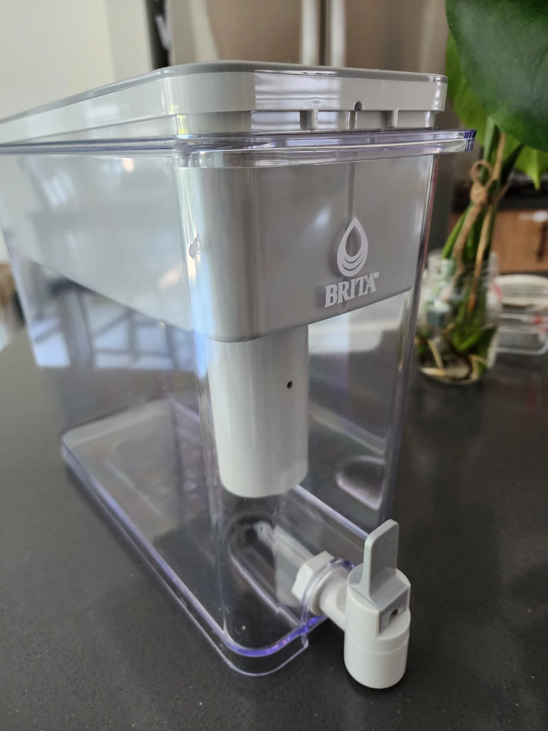 Brita 27 Cup Filter Dispenser