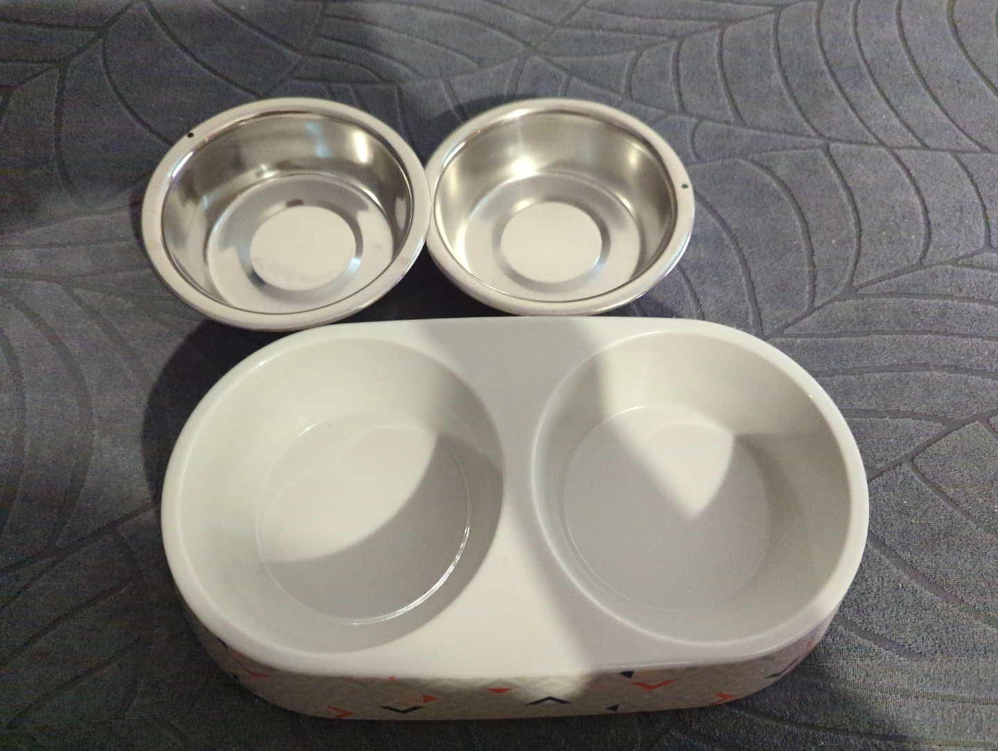 Pet Double Diner Bowls with Stand - photo 2