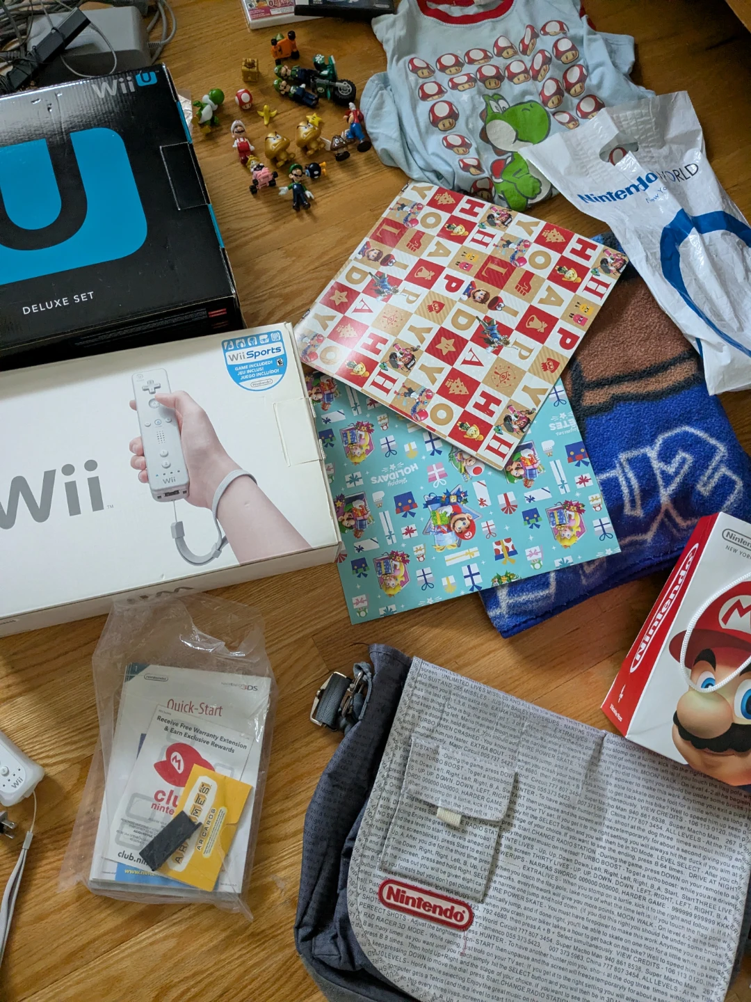 Nintendo Big Lot,  Wii, Wii u, 3DS, games,merch - photo 4