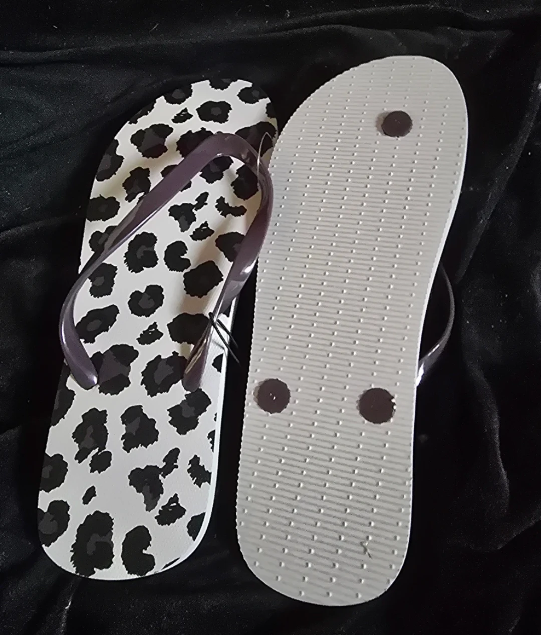 New Leopard Print Flip Flops - photo 2
