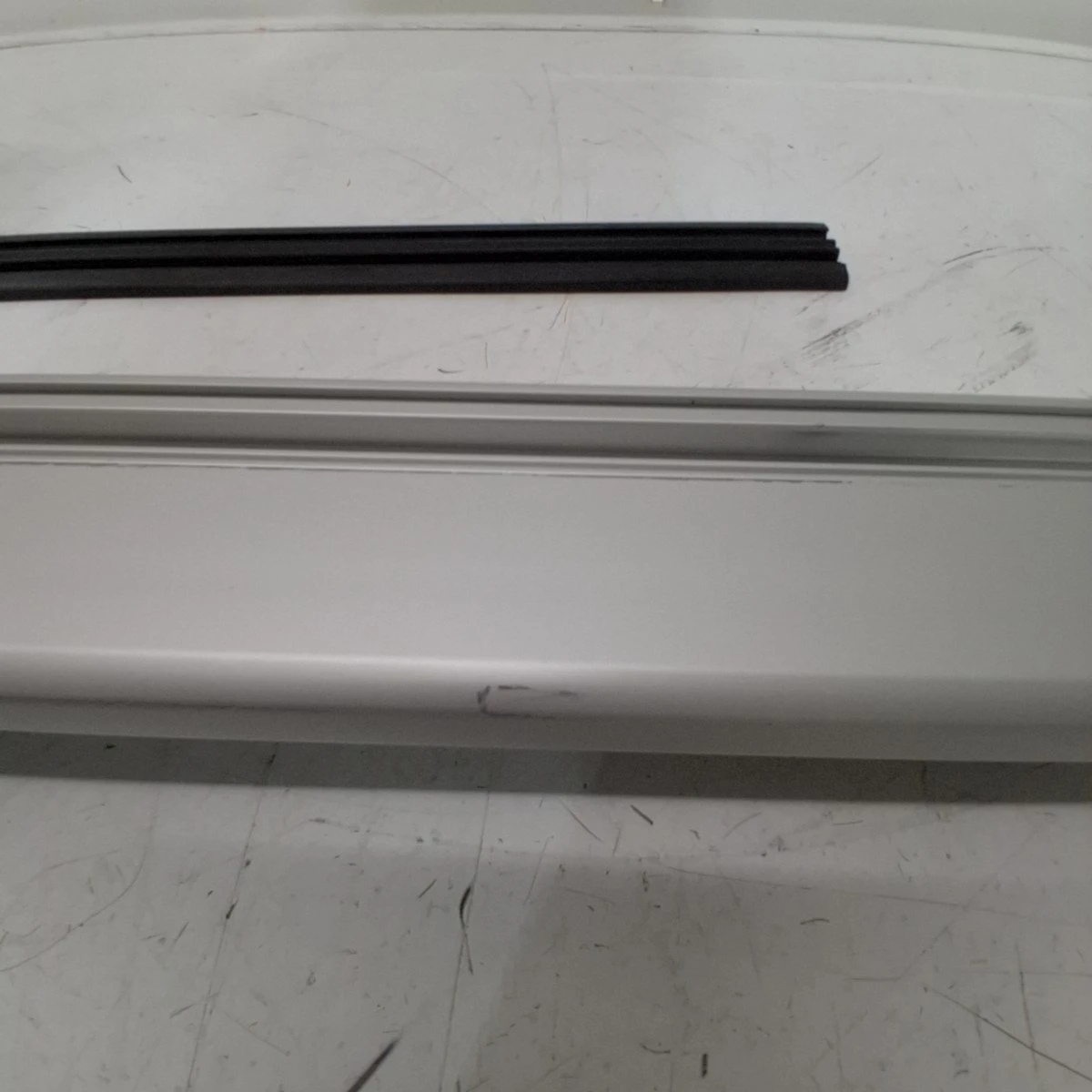 Thule 721200 WingBar Edge Roof Bar - photo 2