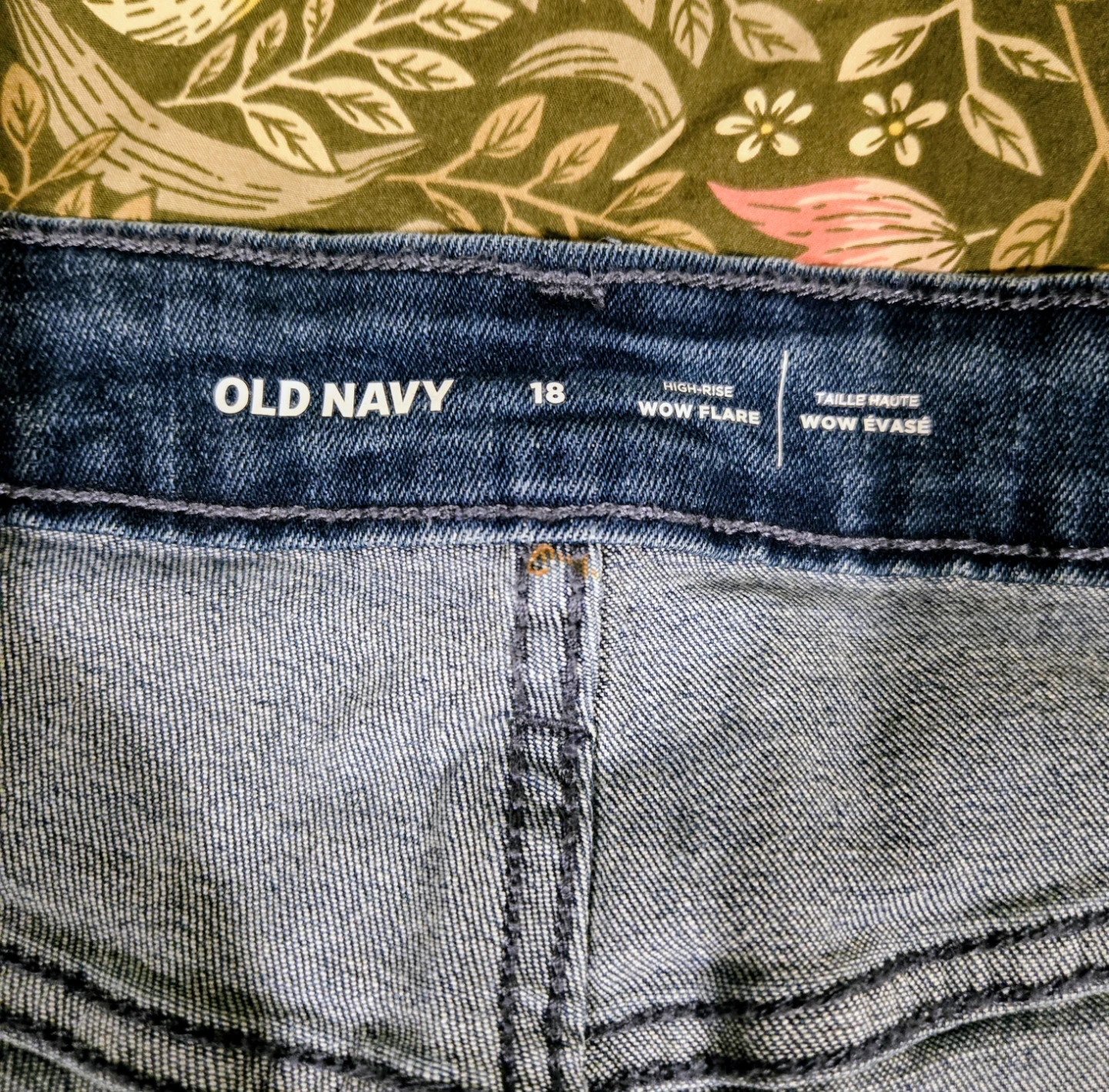 Old Navy WOW Flare Jeans Size 18 - photo 2