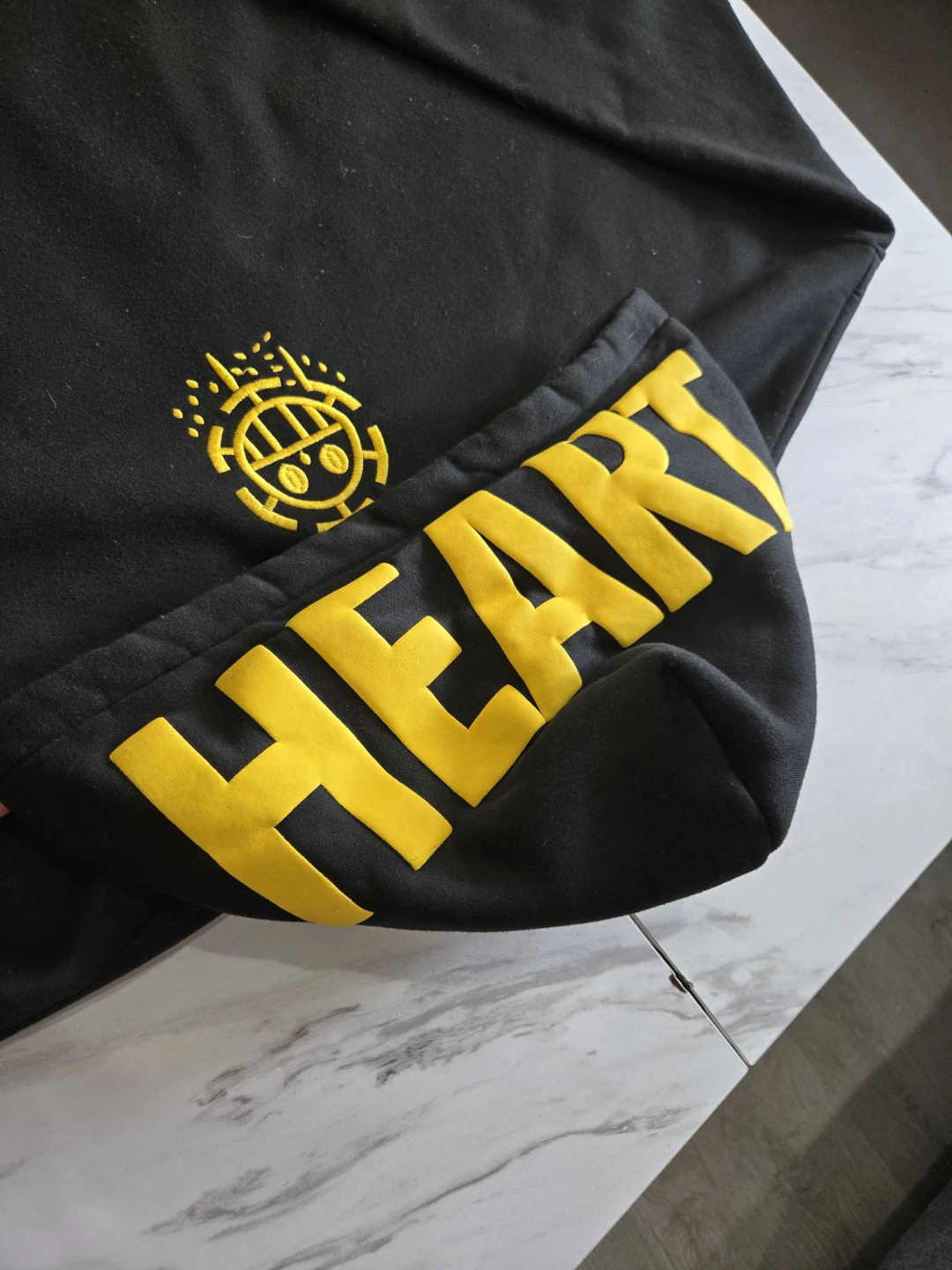 One Piece Trafalgar Law Heart Pirates Hoodie - photo 4