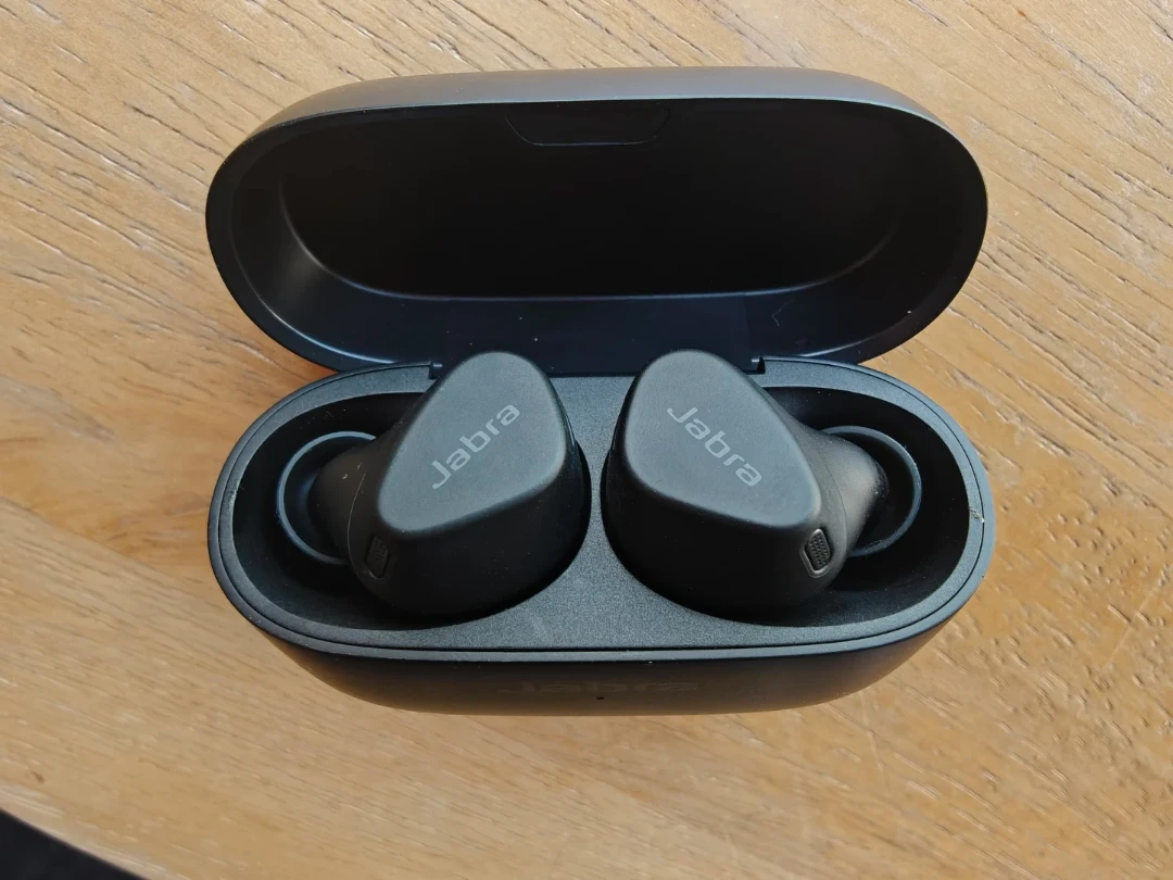 Jabra Elite 3 Active True Wireless Earbuds - Black - photo 2