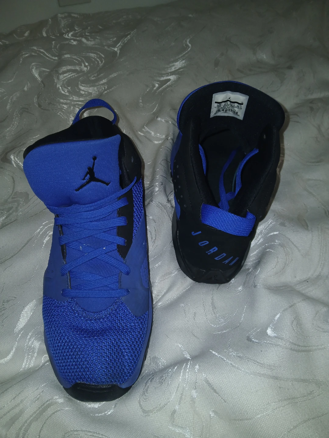 Jordans like new size 10.5 - photo 2
