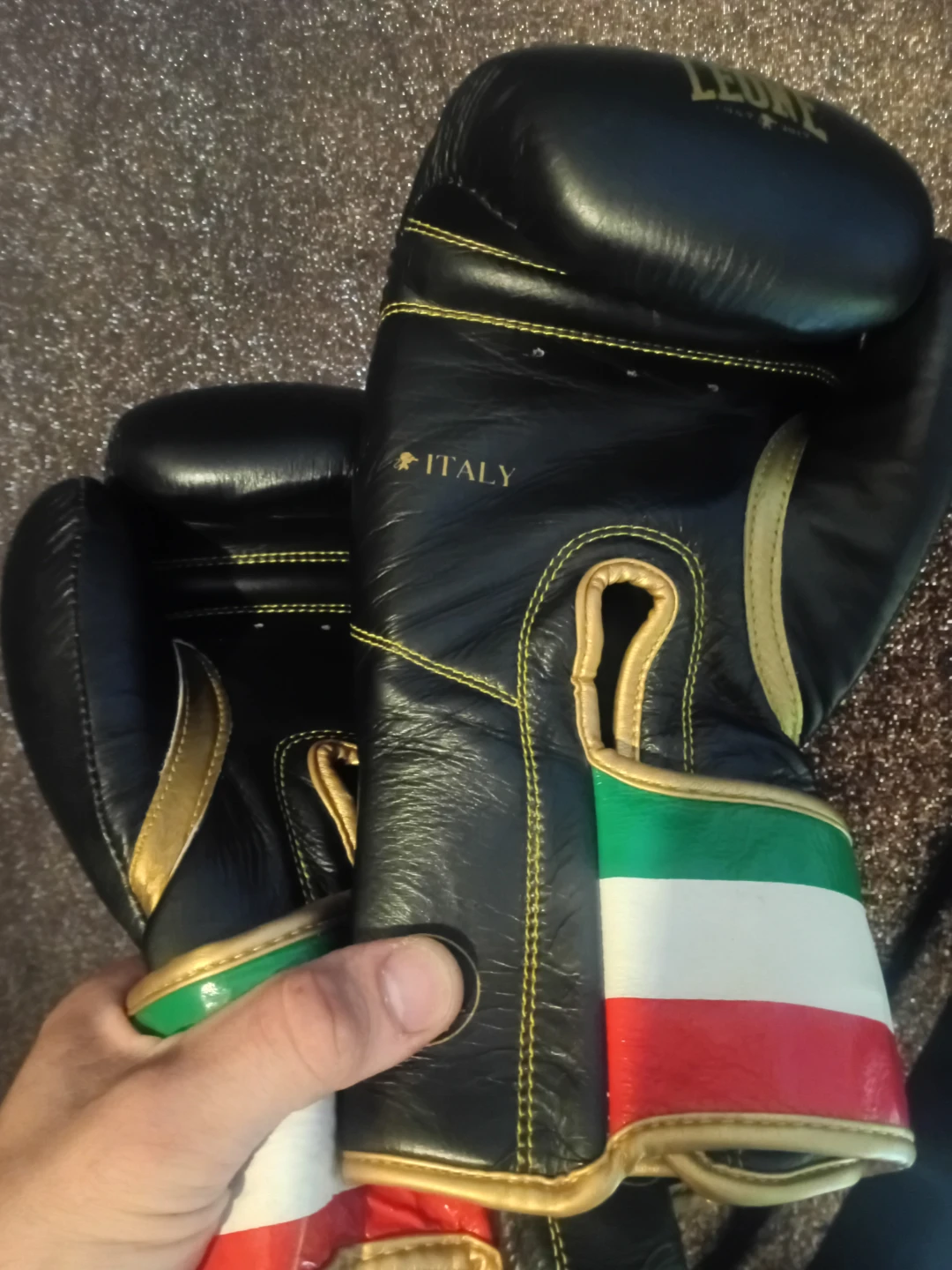 Leone Boxing Gloves 10 oz - photo 3