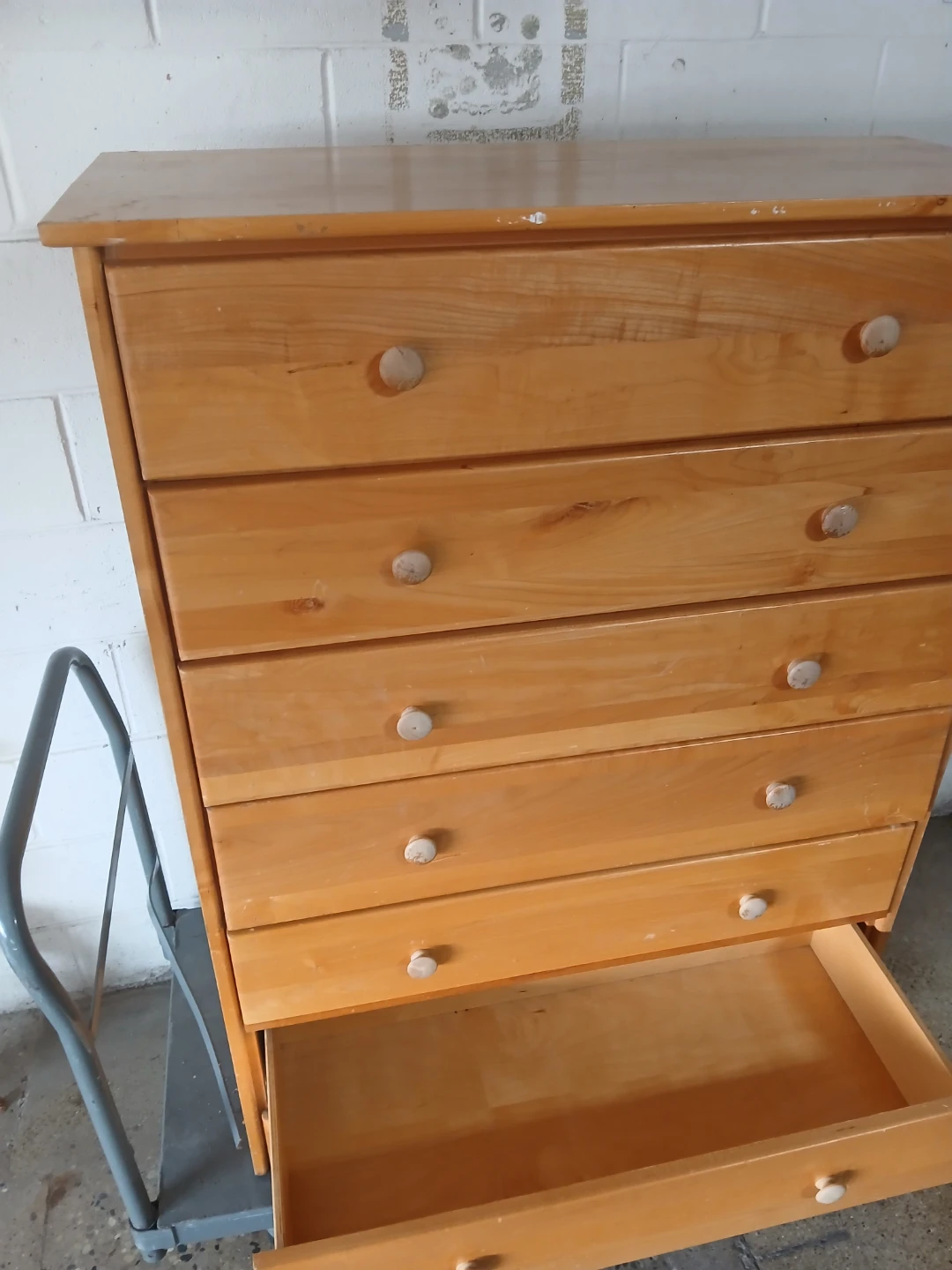 Dresser exelent condition