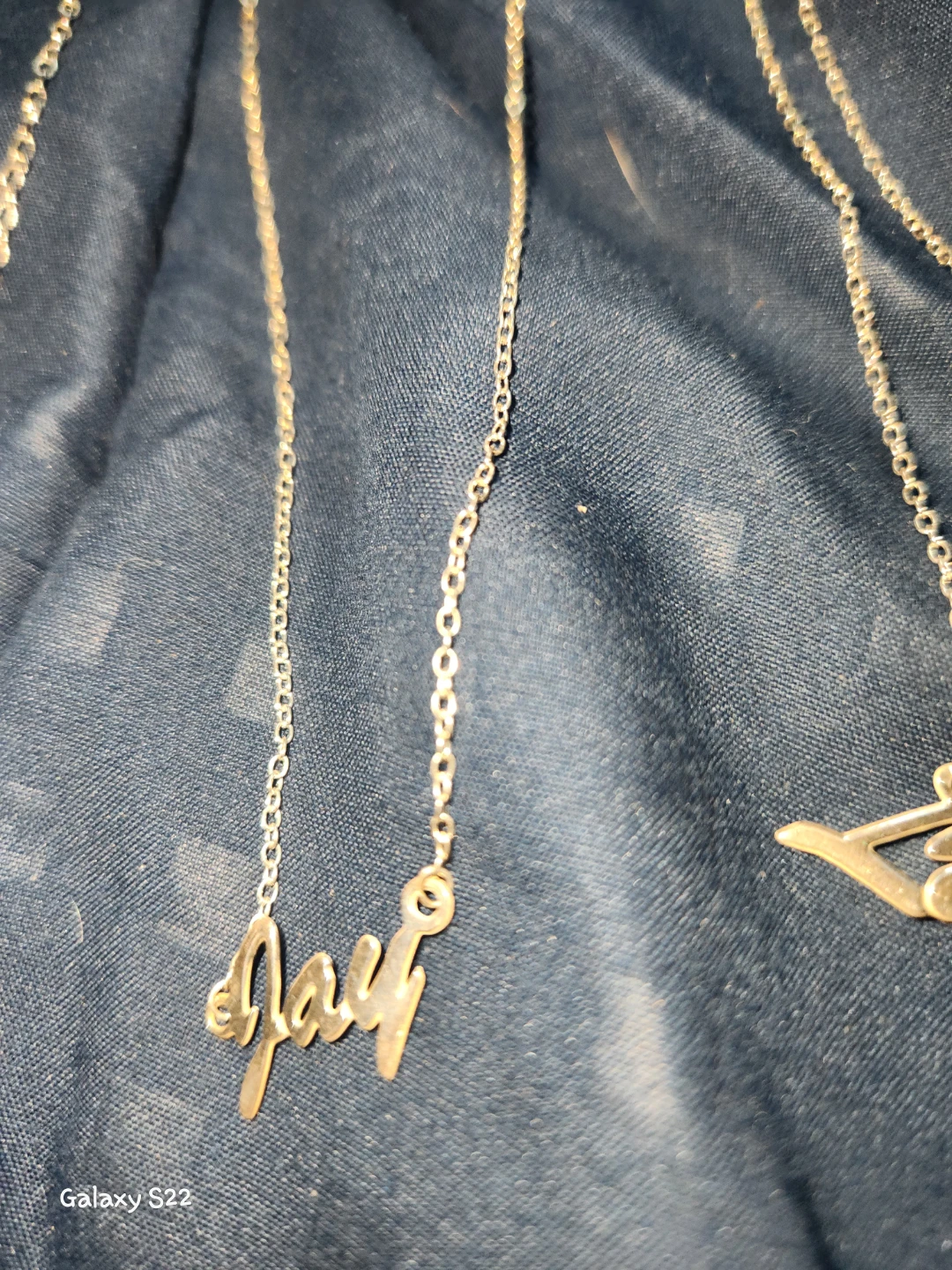Two Name Necklaces - Jay and Luis 2/15$ 10$/ec - photo 2